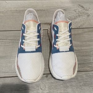 NIB Steve Madden Colorblock Sneakers